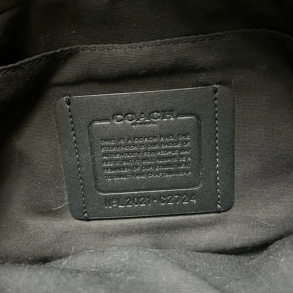 Previously loved Coach Track Belt Bag In Colorblock Signature Canvas - Picture 9 of 10